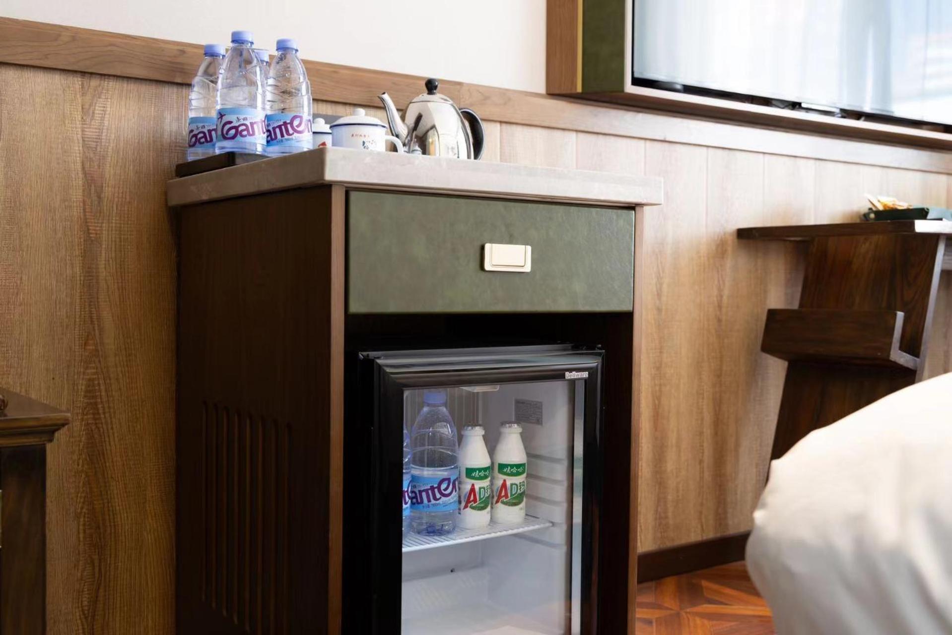 Nost Algia Hotel Near Beijing Panjiayuan Antique Market- Beijing Happy Valley, Cbd, China Zun And Sanlitun, Tian'Anmen Square, Free Ice Cream, Mineral Water, Coffee, Snacks And Laundry Service, Free Gymnastic, English Communication Well Exterior photo