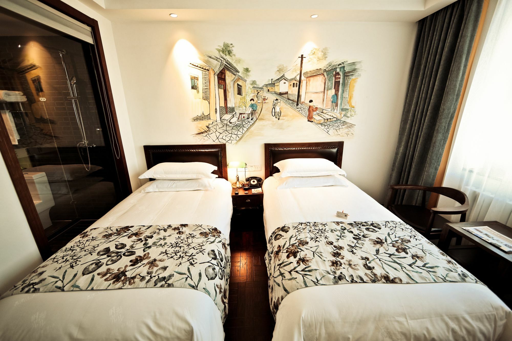 Nost Algia Hotel Near Beijing Panjiayuan Antique Market- Beijing Happy Valley, Cbd, China Zun And Sanlitun, Tian'Anmen Square, Free Ice Cream, Mineral Water, Coffee, Snacks And Laundry Service, Free Gymnastic, English Communication Well Exterior photo
