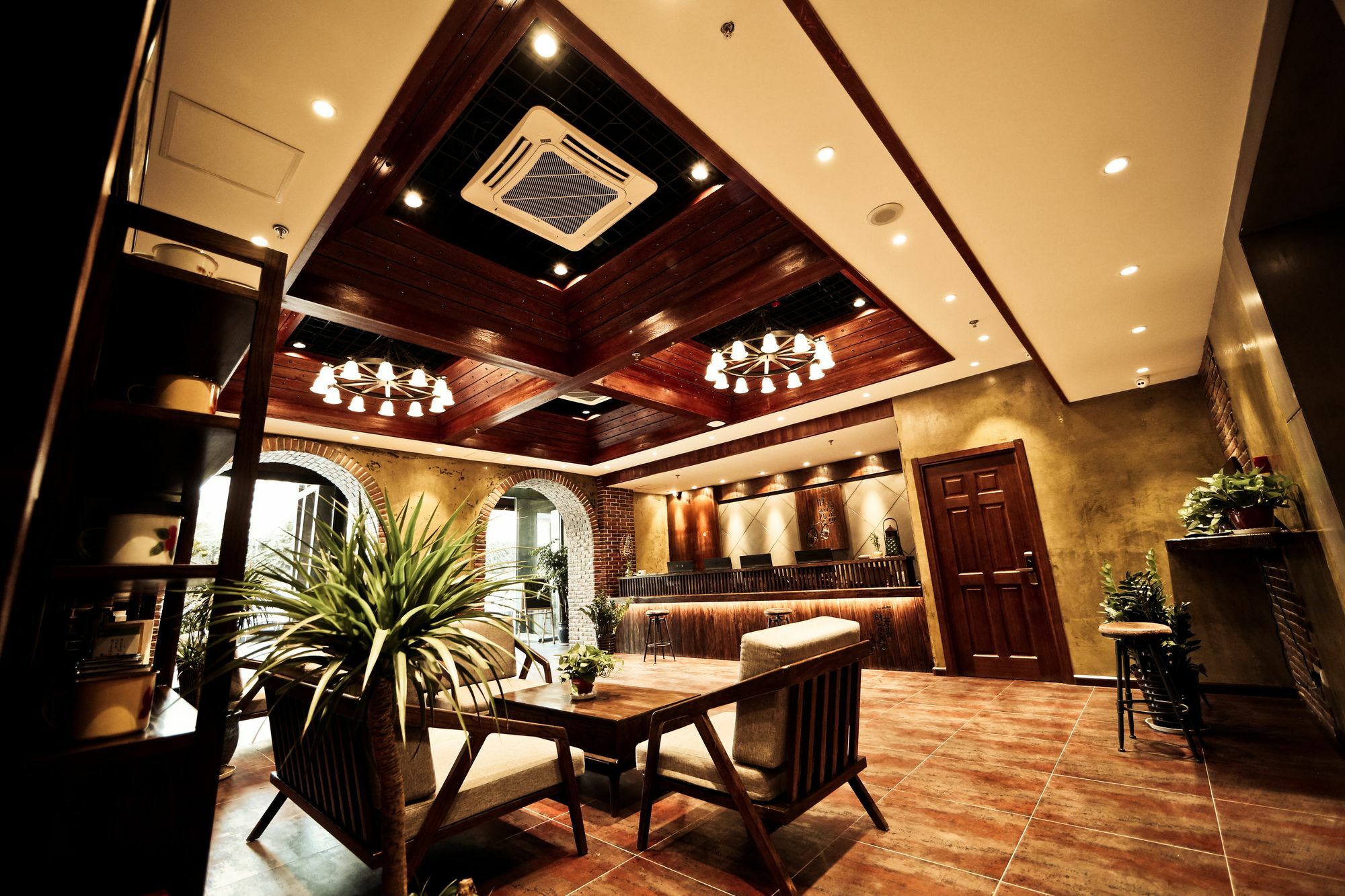 Nost Algia Hotel Near Beijing Panjiayuan Antique Market- Beijing Happy Valley, Cbd, China Zun And Sanlitun, Tian'Anmen Square, Free Ice Cream, Mineral Water, Coffee, Snacks And Laundry Service, Free Gymnastic, English Communication Well Exterior photo
