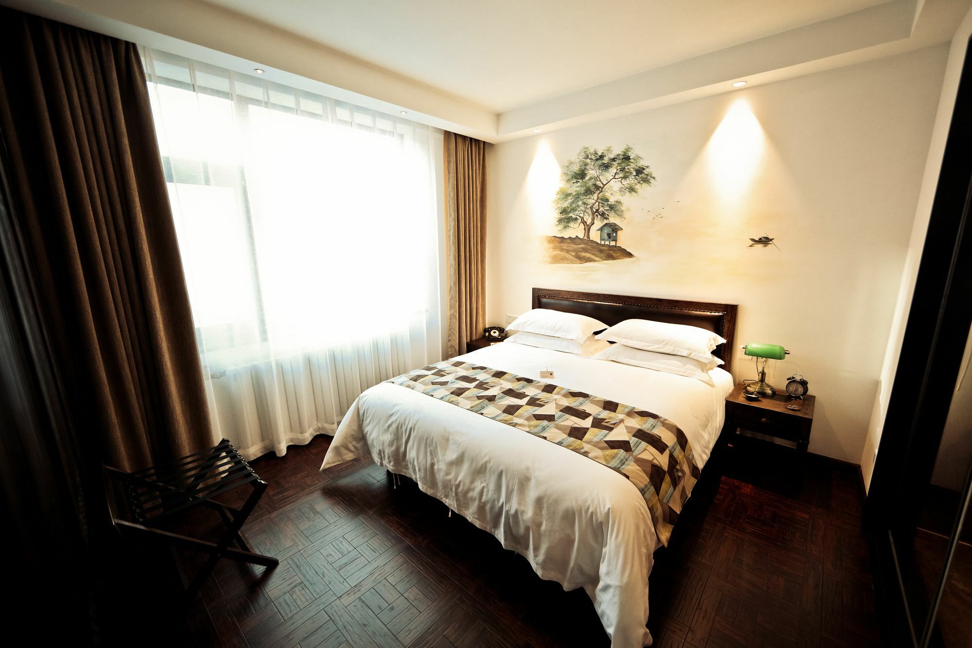 Nost Algia Hotel Near Beijing Panjiayuan Antique Market- Beijing Happy Valley, Cbd, China Zun And Sanlitun, Tian'Anmen Square, Free Ice Cream, Mineral Water, Coffee, Snacks And Laundry Service, Free Gymnastic, English Communication Well Exterior photo