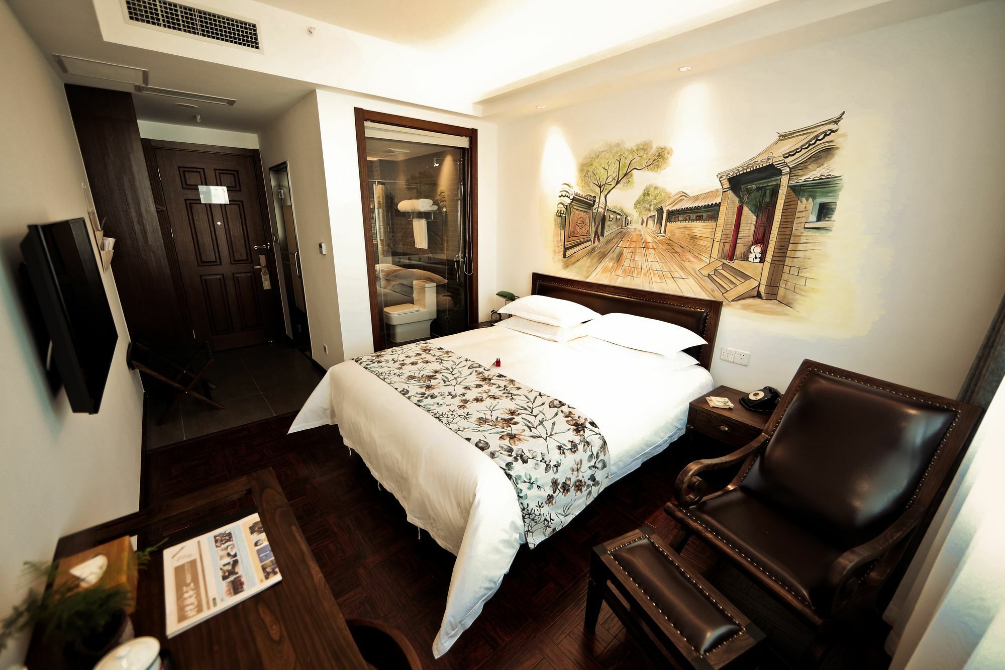 Nost Algia Hotel Near Beijing Panjiayuan Antique Market- Beijing Happy Valley, Cbd, China Zun And Sanlitun, Tian'Anmen Square, Free Ice Cream, Mineral Water, Coffee, Snacks And Laundry Service, Free Gymnastic, English Communication Well Exterior photo